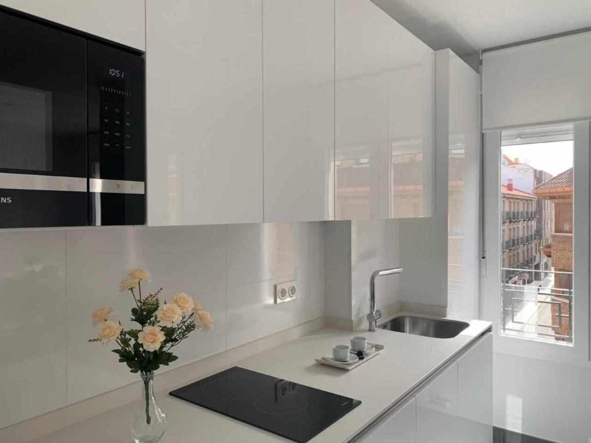 Ramon Y Cajal Suites De Luxe Леон Екстериор снимка
