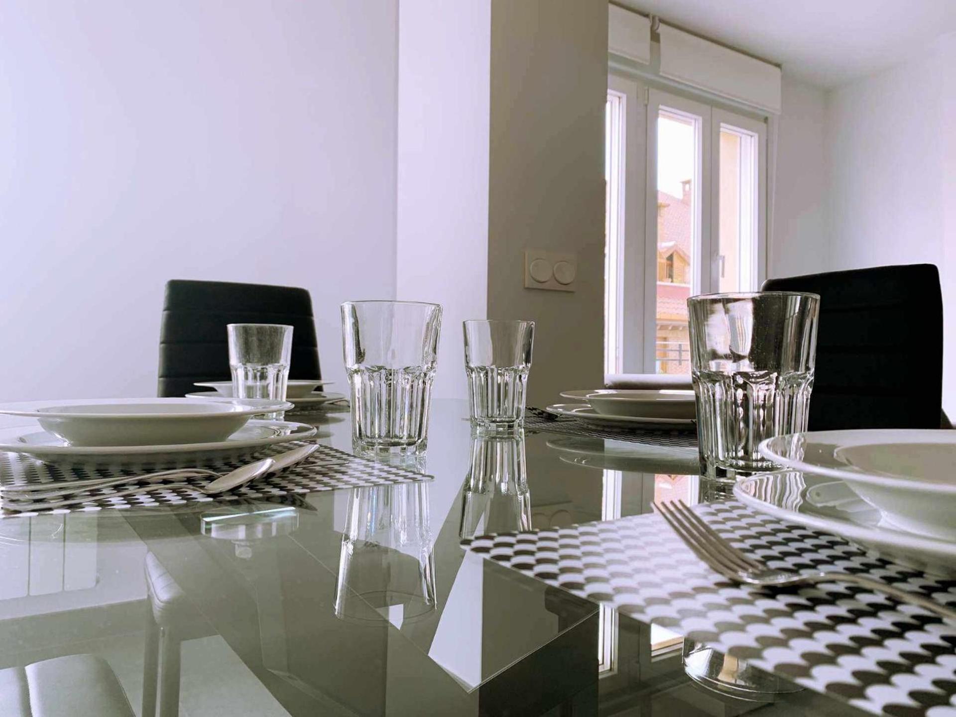 Ramon Y Cajal Suites De Luxe Леон Екстериор снимка